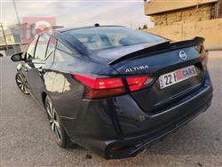 نيسان ألتيما